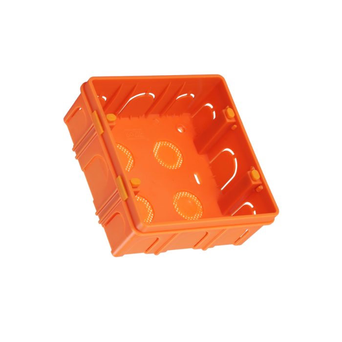 8 MODULAR PVC CONCEALED BOX SQU